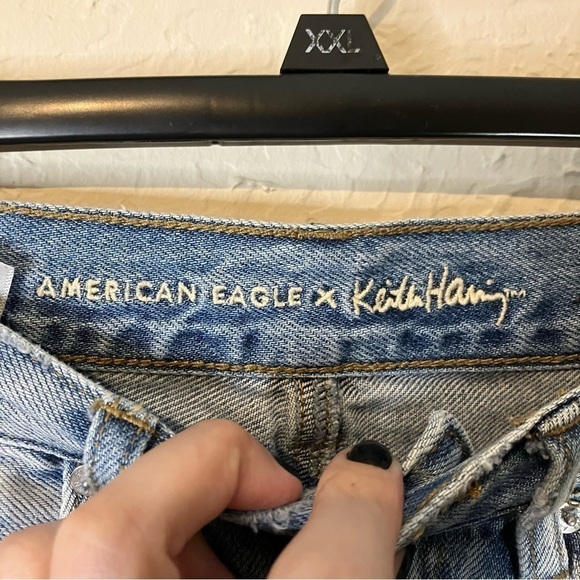 AMERICAN Eagle x Keith Haring Distressed Patch Work Mom Jeans - Picture 10 of 12